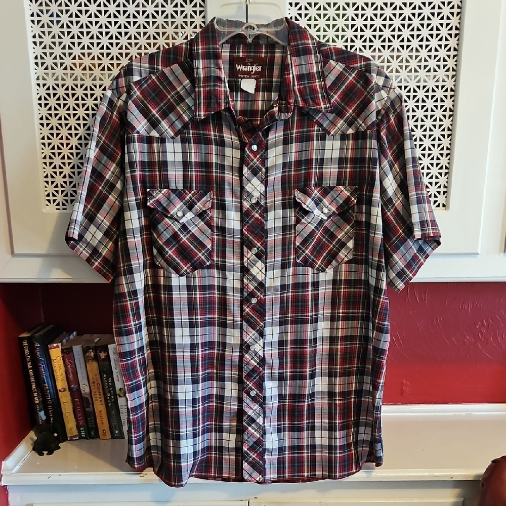 Vintage Wrangler Men's Red Plaid Shirt